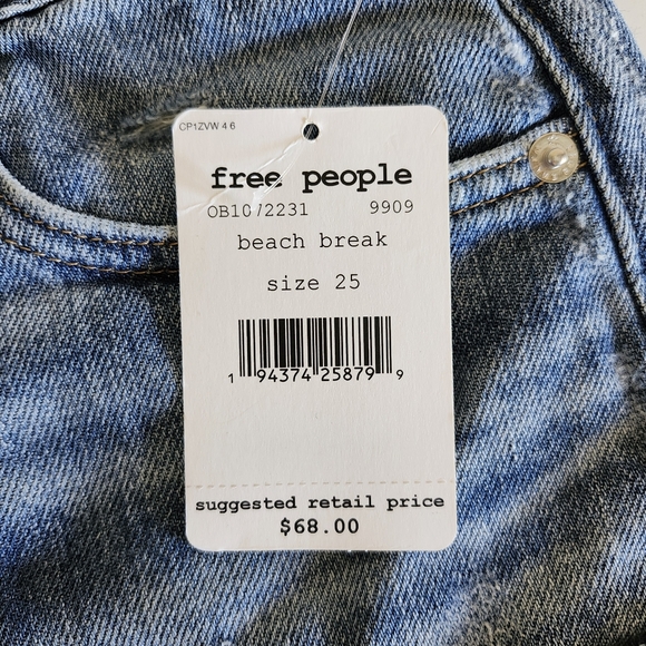 NWT Free People Romeo Rolled Cut Off in Beach Break size 25 - Picture 4 of 7